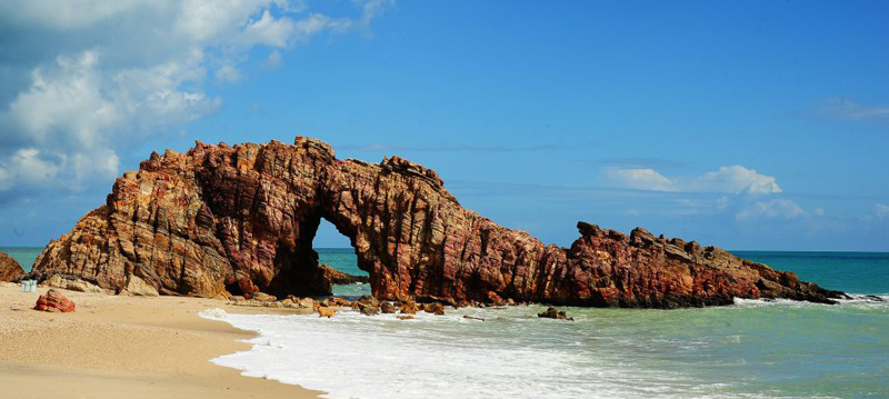 Que tal curtir os mais belos pontos turísticos pelo litoral cearense?